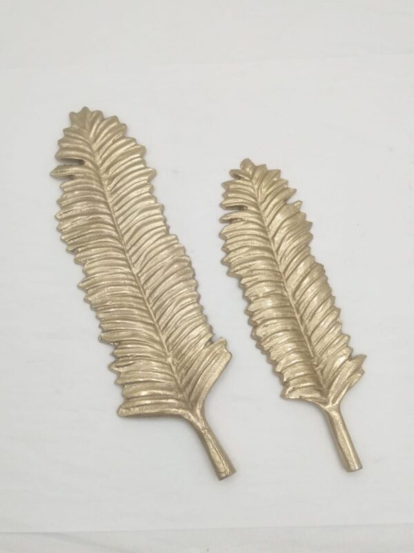 Gold-finish leaf platter